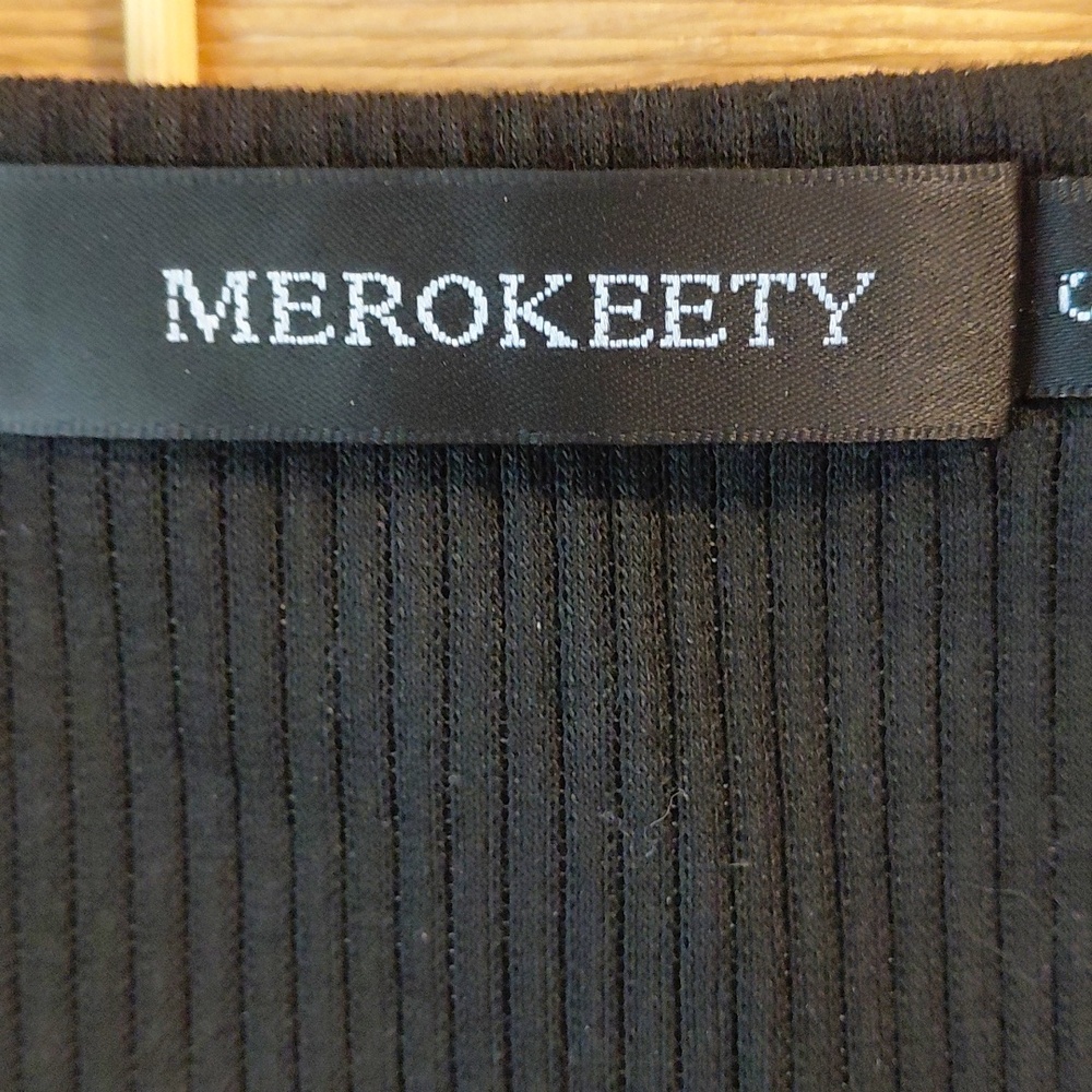 MEROKEETY Black Ribbed Tank Top - Picture 2 of 3